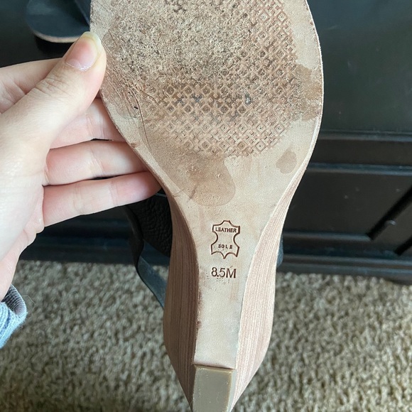 Tory Burch Black Leather Wedges - Picture 4 of 4